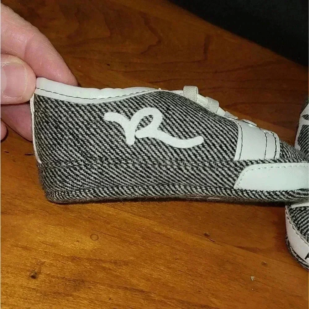 Rocawear 2010 baby shoes